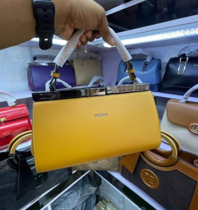 Women’s Minimalist Metal Frame Top Handle Bag (Available in Multiple Colors)